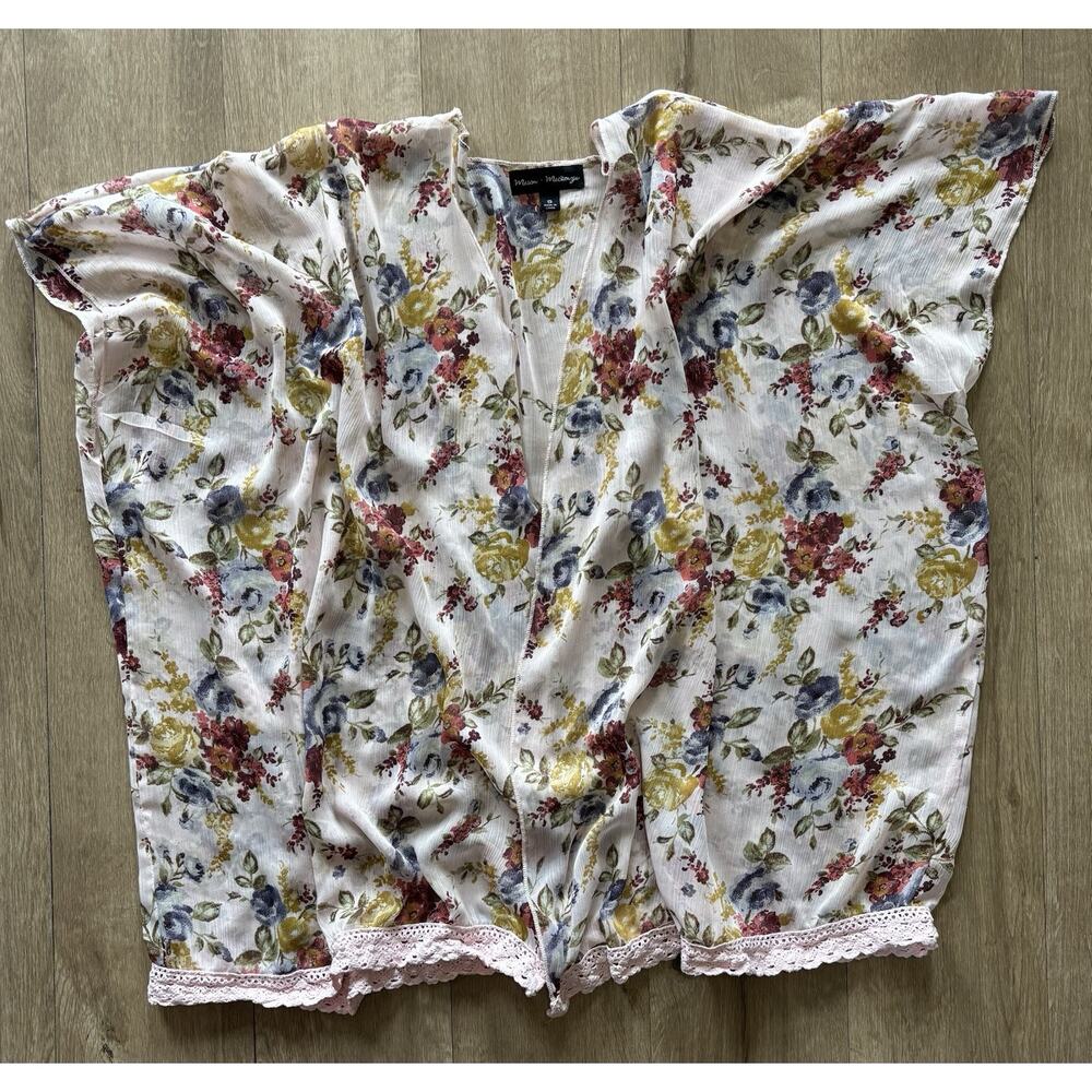 Pink Floral Boho Kimono, Lace Trim, Size Small